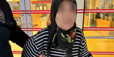 yasli-kadin-kendisine-terlik-atan-yegenini-bicakladi-Lt1N5yT3.jpg