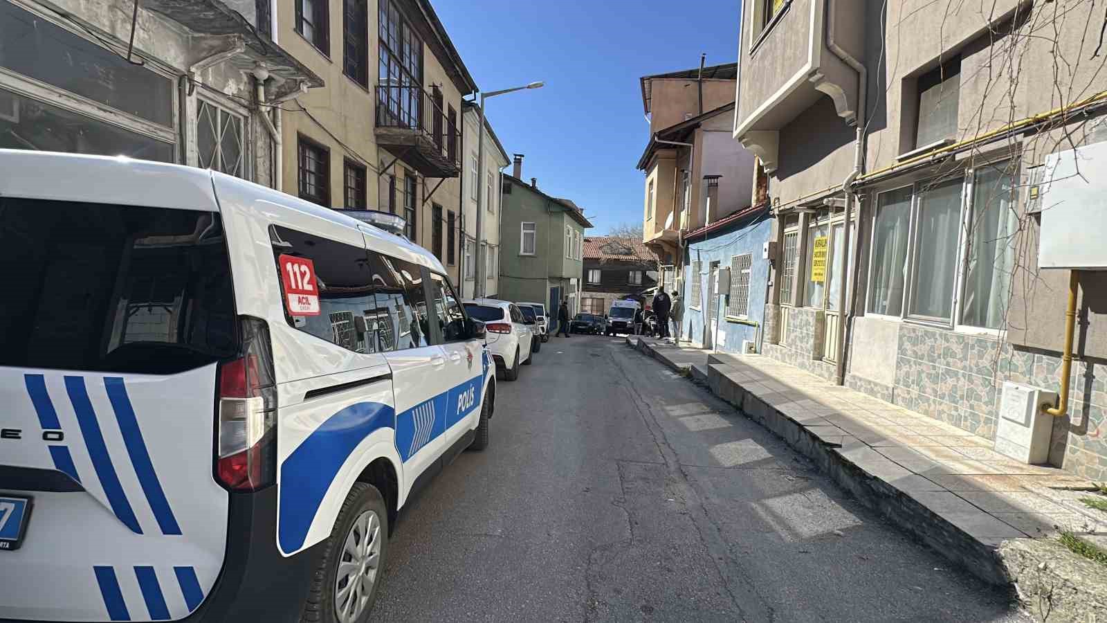 yasli kadinin olumu acik kalan pencereyle ortaya cikti 2 KycZ7MgX