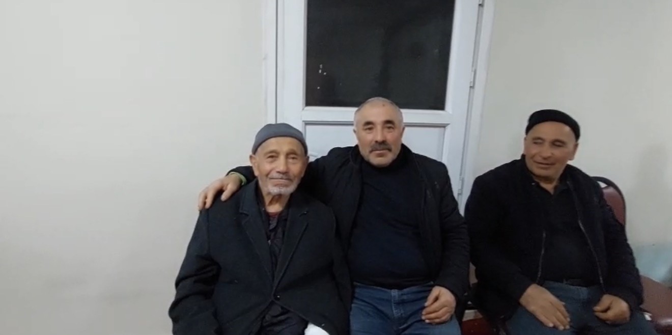 Yaşlılar anlattı, gençler oynadı: Asırlık saya oyunu yeniden sahnelendi 7 yaslilar anlatti gencler oynadi asirlik saya oyunu yeniden sahnelendi 3 SCUahrYP