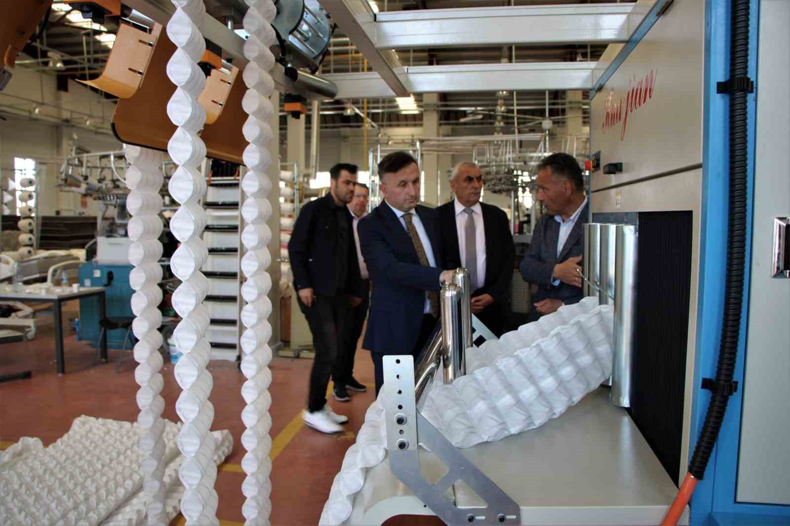 yatak ureten ogrenciler yaylarini da kendileri uretecek 2 deUgMY8v