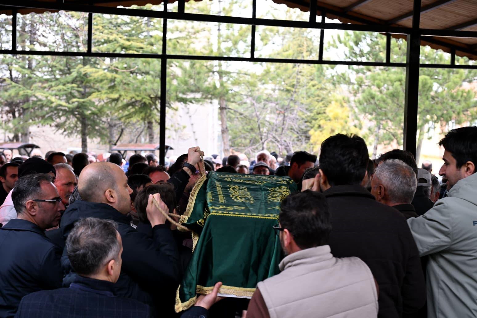 yaya gecidinde carpip kacti 17 aylik mahmut bebek hayatini kaybetti 1 OdcmVg7d