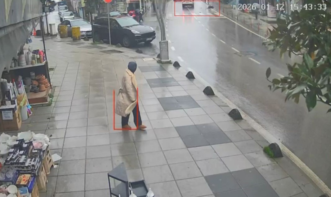 yaya gecidinde otomobilin carptigi kadinin olumune iliskin davada saniga tahliye 1 vUhfgjId