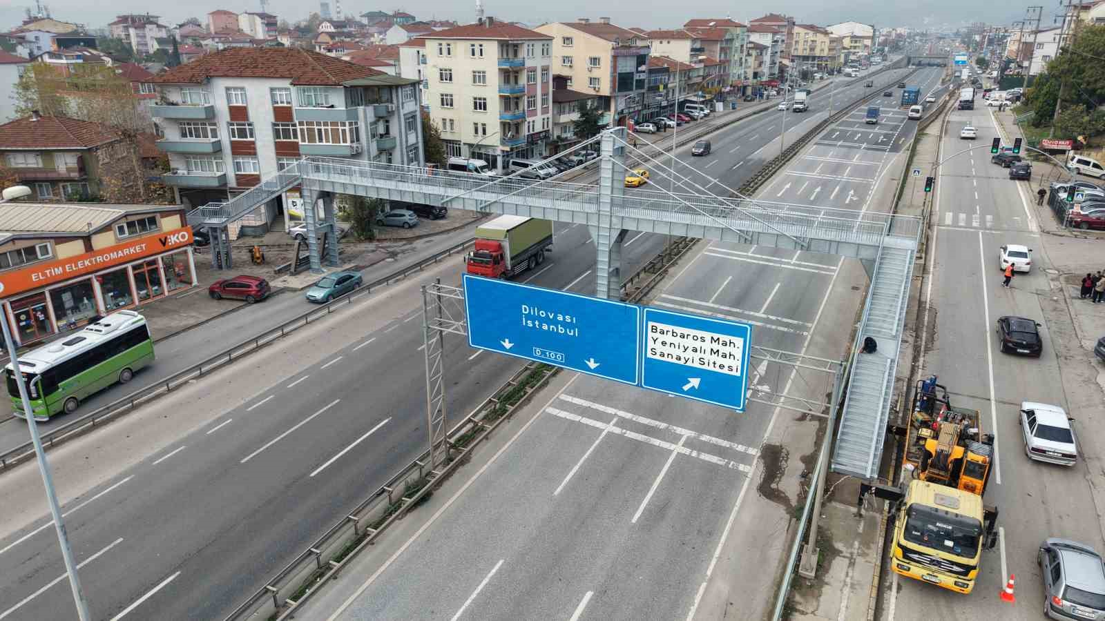 yayalar evimi izliyor sikayeti ust gecidi yiktirdi evi yine gorebiliyoruz 5 9jwICwZ3