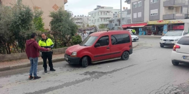 yayanin-aracin-altinda-kaldigi-kaza-kamerada-I4EjisFN.jpg