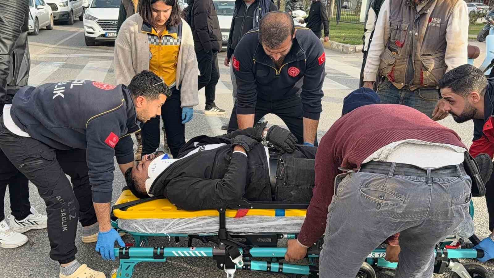 yayaya carpmamak icin motosikleti devirdi 1 yarali 0 yaRSW2DA