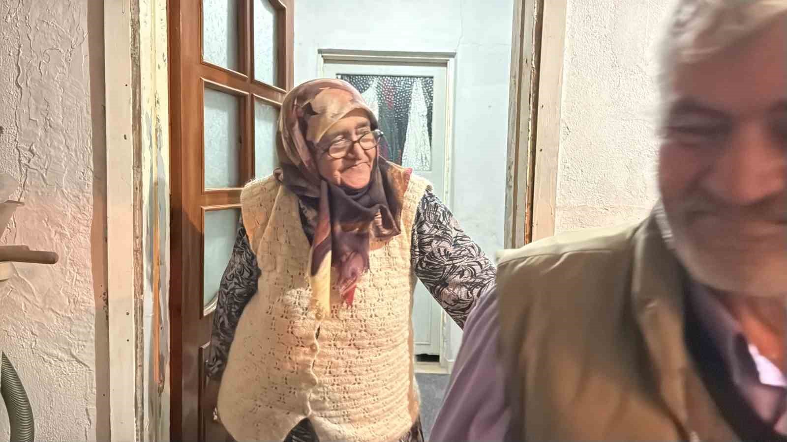 Yaylada kaybolan yaşlı çift yaşadıklarını anlattı: "Ben uyardım ama beni dinlemedi" 7 yaylada kaybolan yasli cift yasadiklarini anlatti ben uyardim ama beni dinlemedi 3 I9h6L8wY