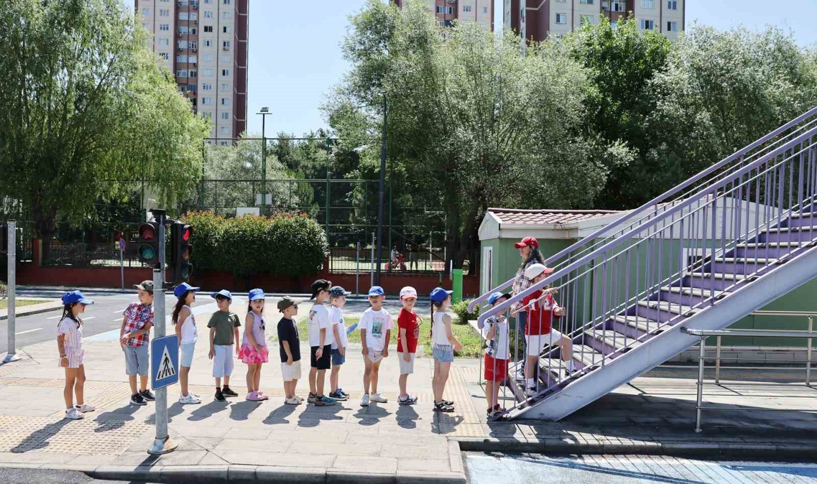 yaz donemi cocuk trafik egitimleri basladi 2 AaEYEG1K