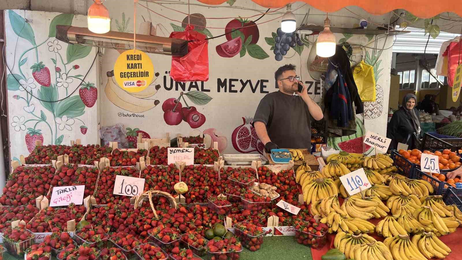 yaz meyveleri pazar tezgahlarinda yerini aldi 3 mXTy1H82