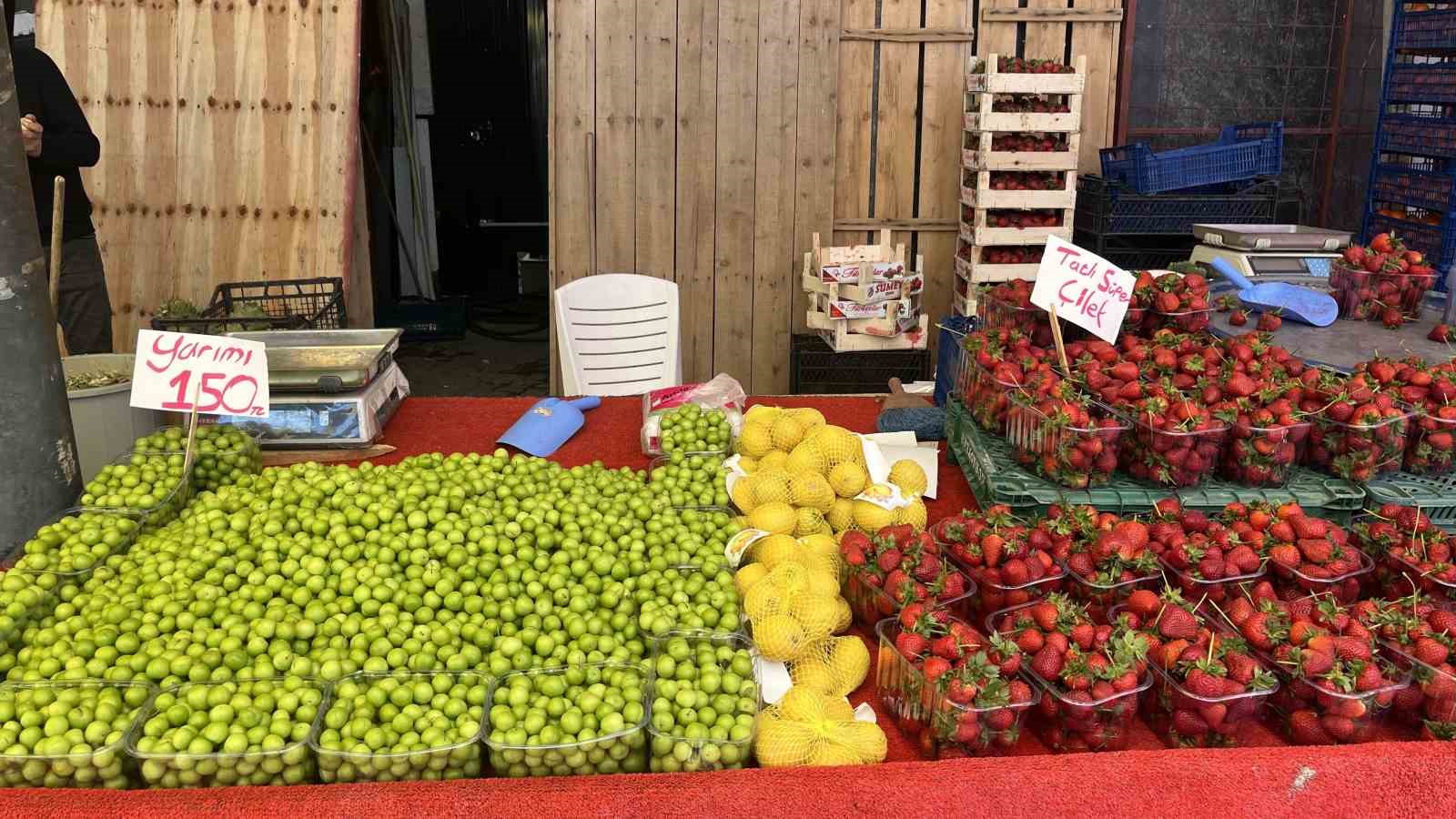 yaz meyveleri pazar tezgahlarinda yerini aldi 4 Sl4y4jzy
