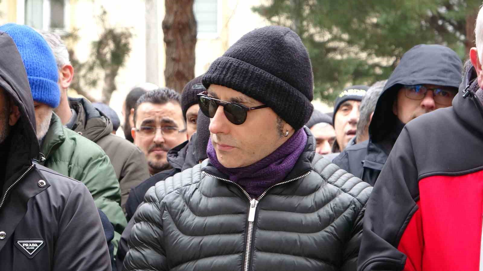 yazar ahmet turan alkan bursada topraga verildi 15 fGtKn4Mc