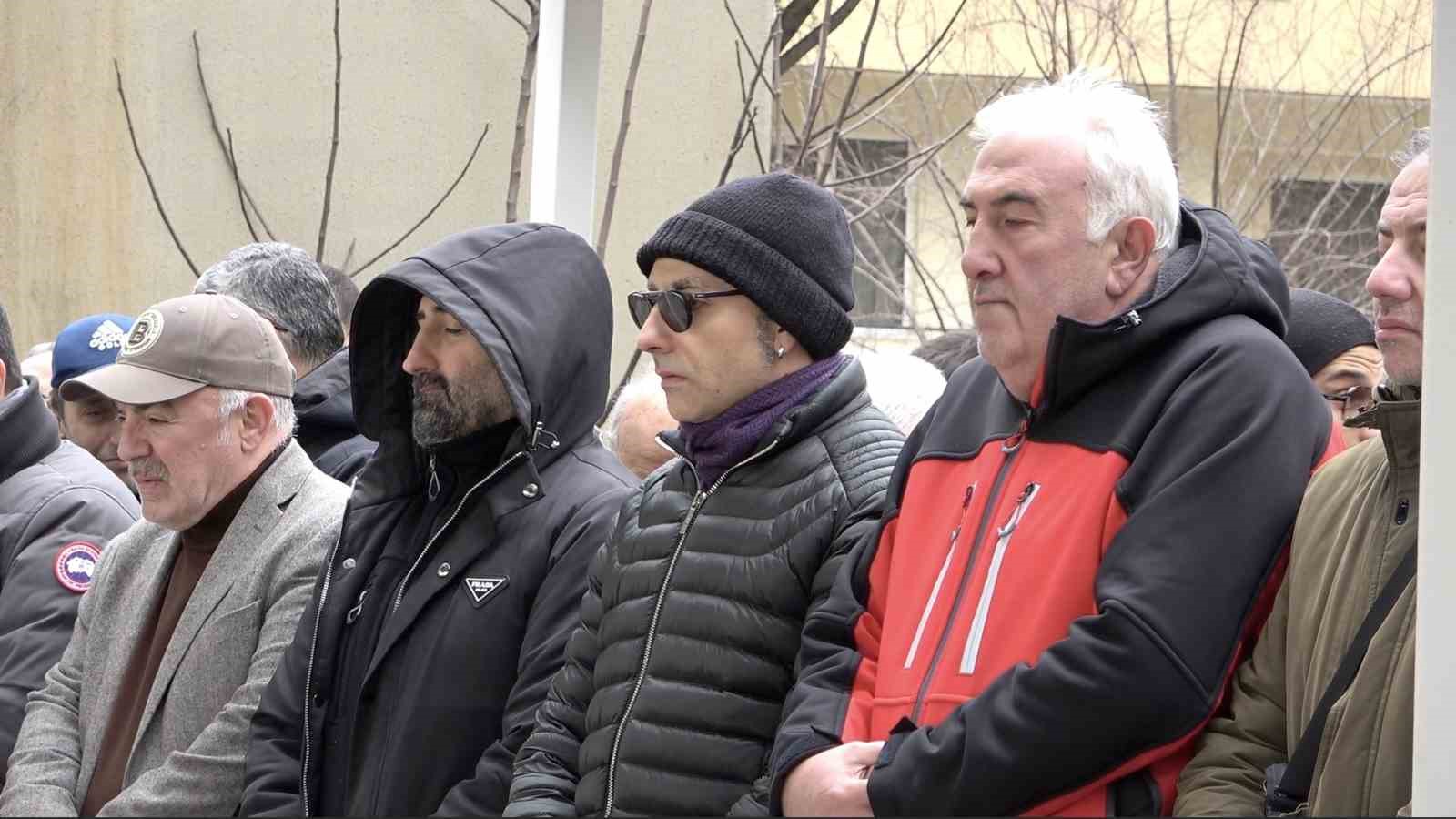 yazar ahmet turan alkan bursada topraga verildi 4