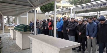 yazar-ahmet-turan-alkan-bursada-topraga-verildi-gAhA8rTZ.jpg
