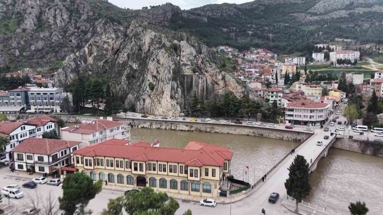 Yazboz tahtasına dönmüştü, restore edilen 600 yıllık kaya kitabenin dünyada tek olduğu ortaya çıktı 8 yazboz tahtasina donmustu restore edilen 600 yillik kaya kitabenin dunyada tek oldugu ortaya cikti m9SAkZl8