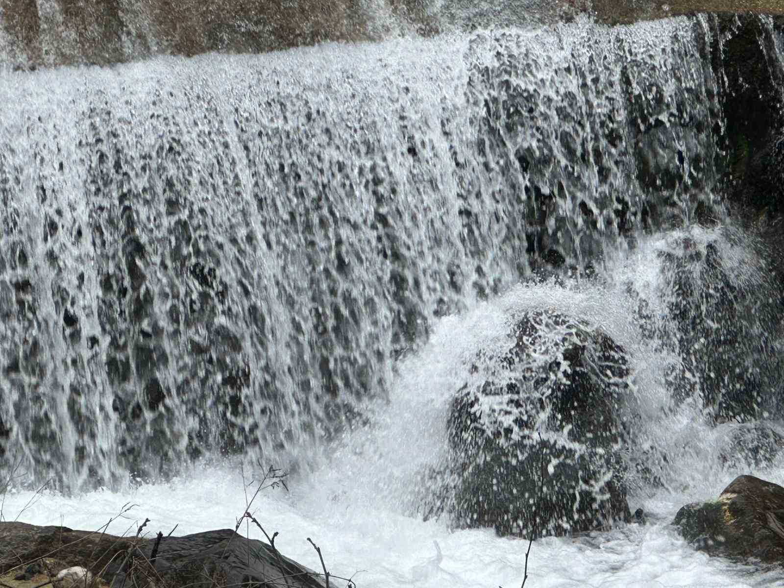 Yazın kurumak üzereydi, Uludağ’ın karlarıyla yeniden coştu 7 yazin kurumak uzereydi uludagin karlariyla yeniden costu 3 A1Dndkjw