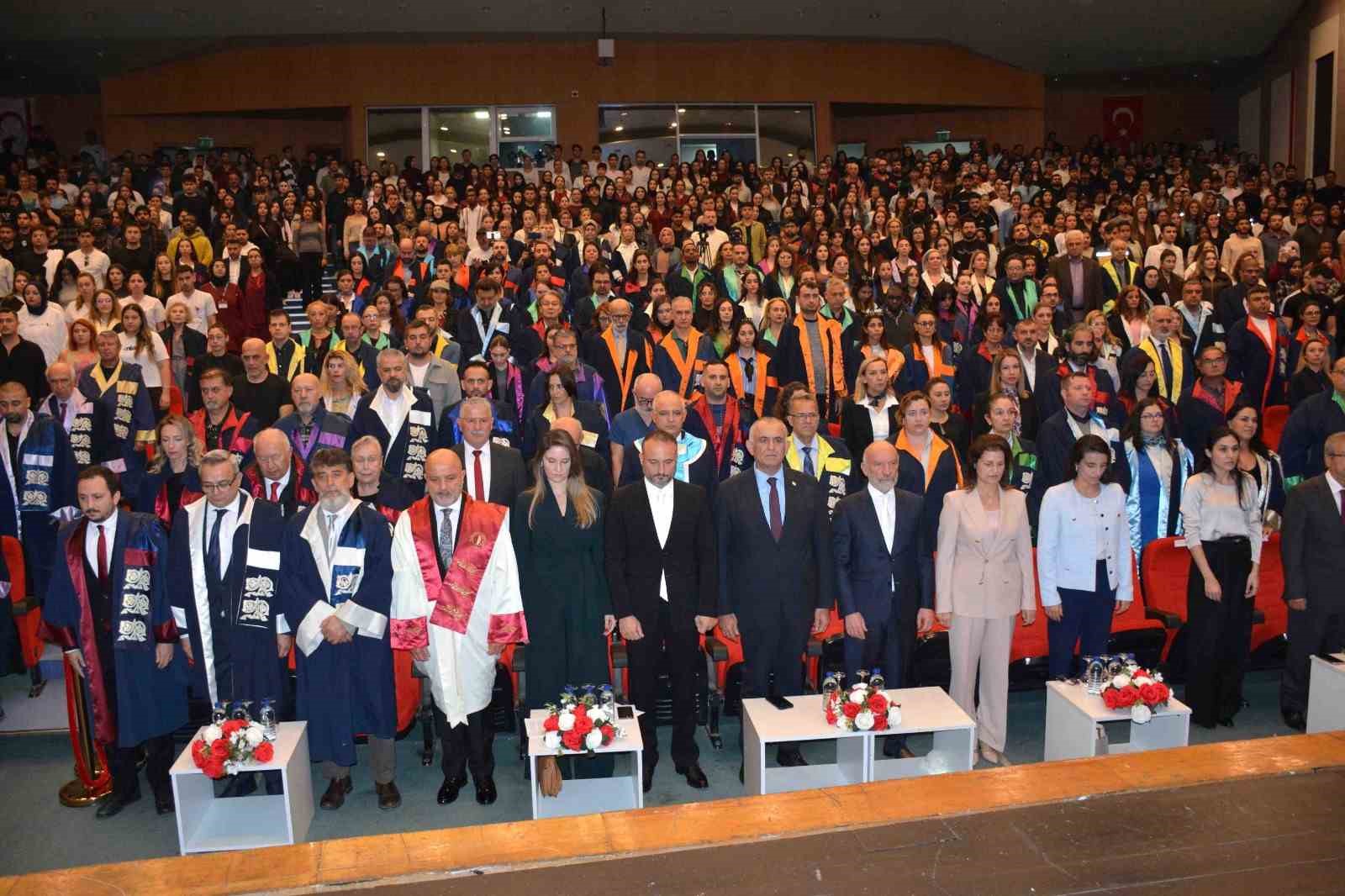 ydu dunyanin en iyi ilk 500 universitesi arasinda 2 YHl8RmaS