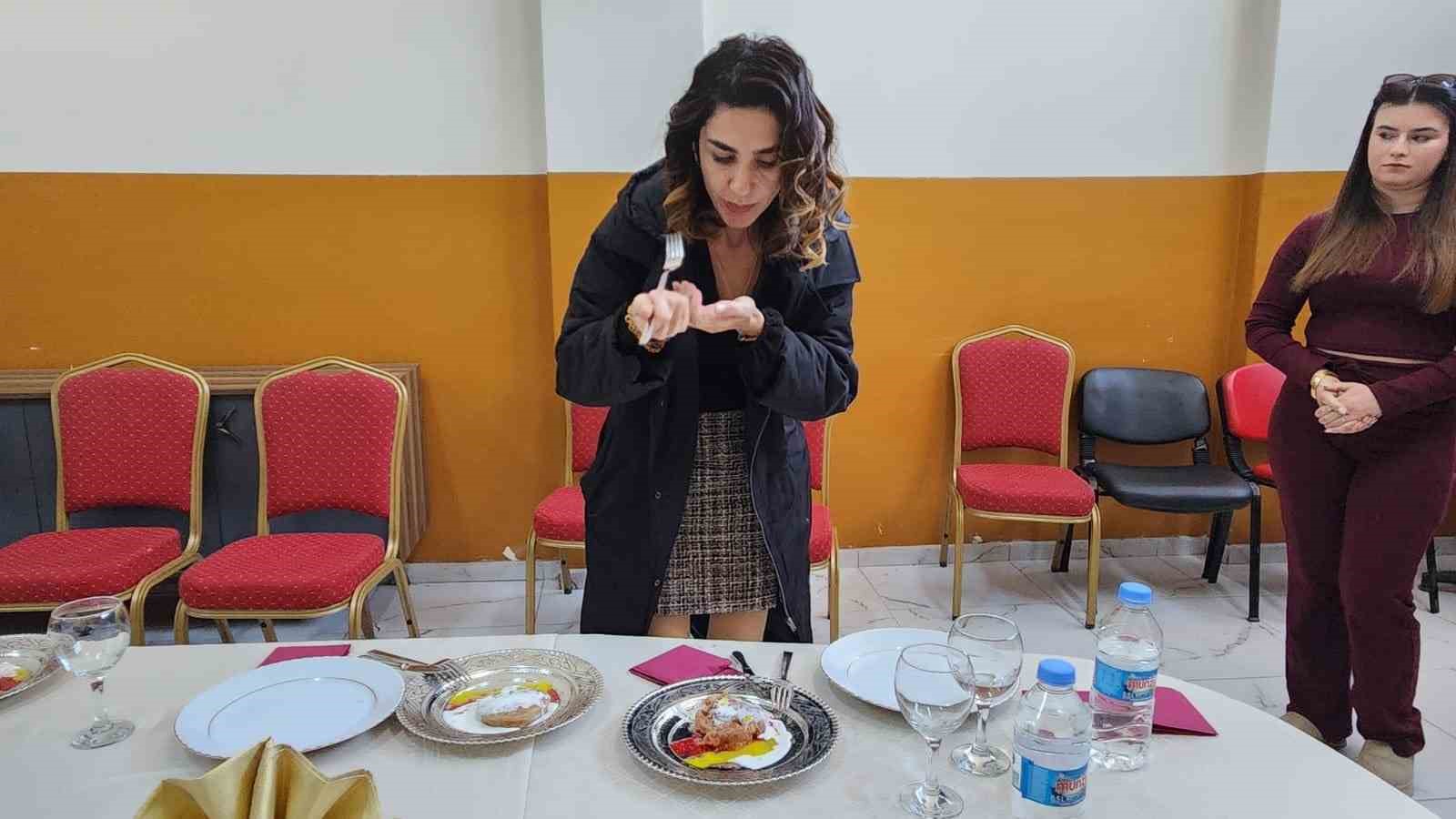 yemekleri bu kez ogrenciler yapti anneler juri oldu 2