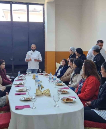 yemekleri-bu-kez-ogrenciler-yapti-anneler-juri-oldu-E78KQCBg.jpg