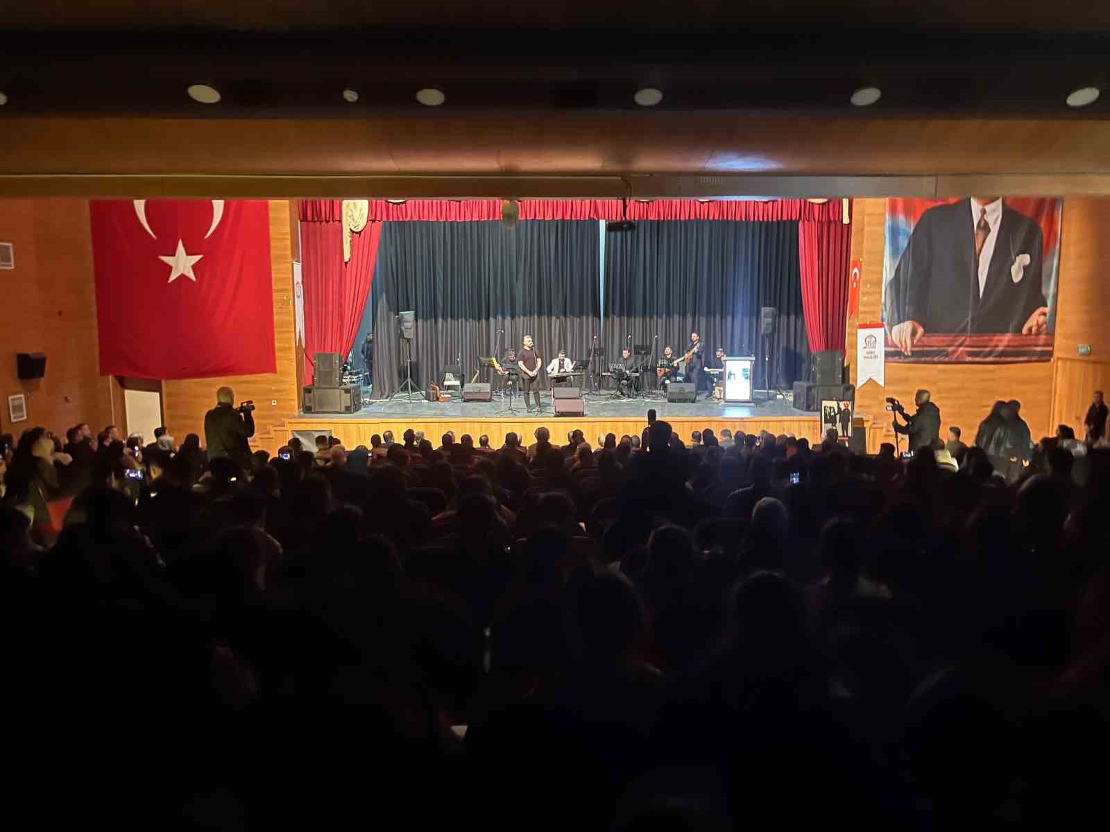 yeni atanan ogretmenlere ogretmenler gununde yemin toreni duzenlendi 0 8YyTqZLf