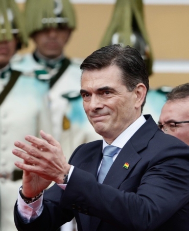 yeni-bolivya-devlet-baskani-paz-yemin-ederek-goreve-basladi-MNvEignI.jpg