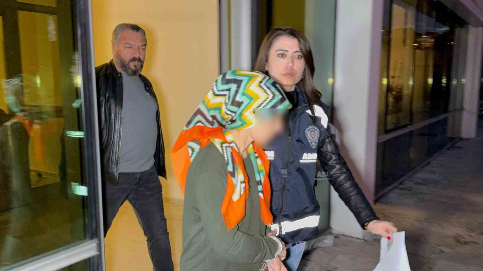 Yeni doğan bebeğini çöpe atan kadın ifadesini değiştirdi: Savcılıkta "Canlı doğdu", mahkemede "Ölü doğdu" dedi 5 yeni dogan bebegini cope atan kadin ifadesini degistirdi savcilikta canli dogdu mahkemede olu dogdu 2N3HYJHG