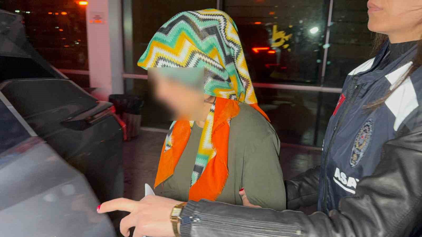 Yeni doğan bebeğini çöpe atan kadın ifadesini değiştirdi: Savcılıkta "Canlı doğdu", mahkemede "Ölü doğdu" dedi 4 yeni dogan bebegini cope atan kadin ifadesini degistirdi savcilikta canli dogdu mahkemede olu dogdu ktqauWp7