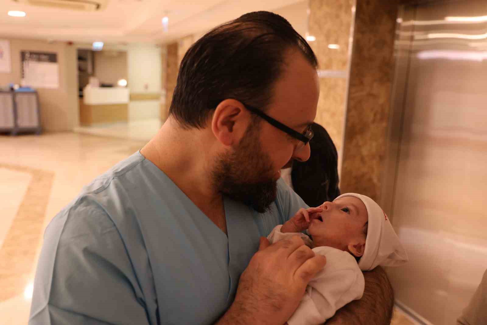 Yeni doğan bebek 79 günde 4 ağır ameliyat geçirerek hayata tutundu 8 yeni dogan bebek 79 gunde 4 agir ameliyat gecirerek hayata tutundu 4