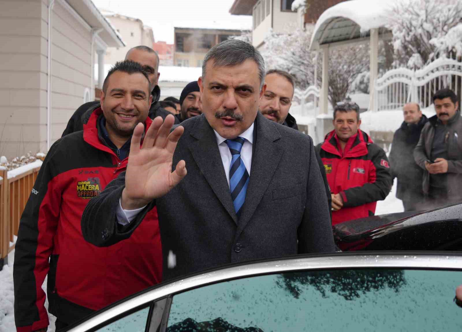 yeni icisleri bakani mustafa ciftci erzuruma veda etti 2