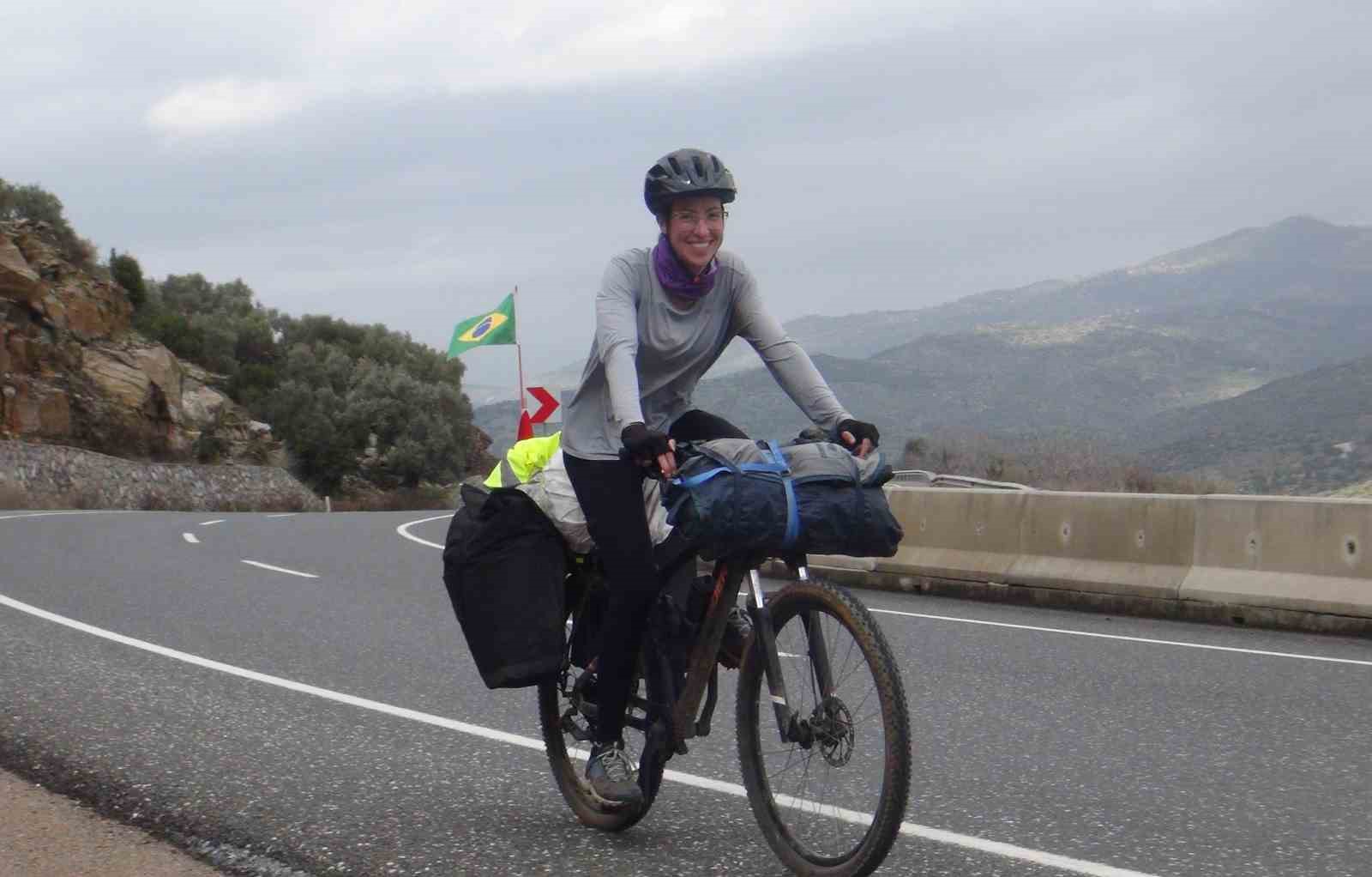 yeni kulturleri tanimak icin brezilyadan cine pedal ceviriyor 1 QW7TZfvQ