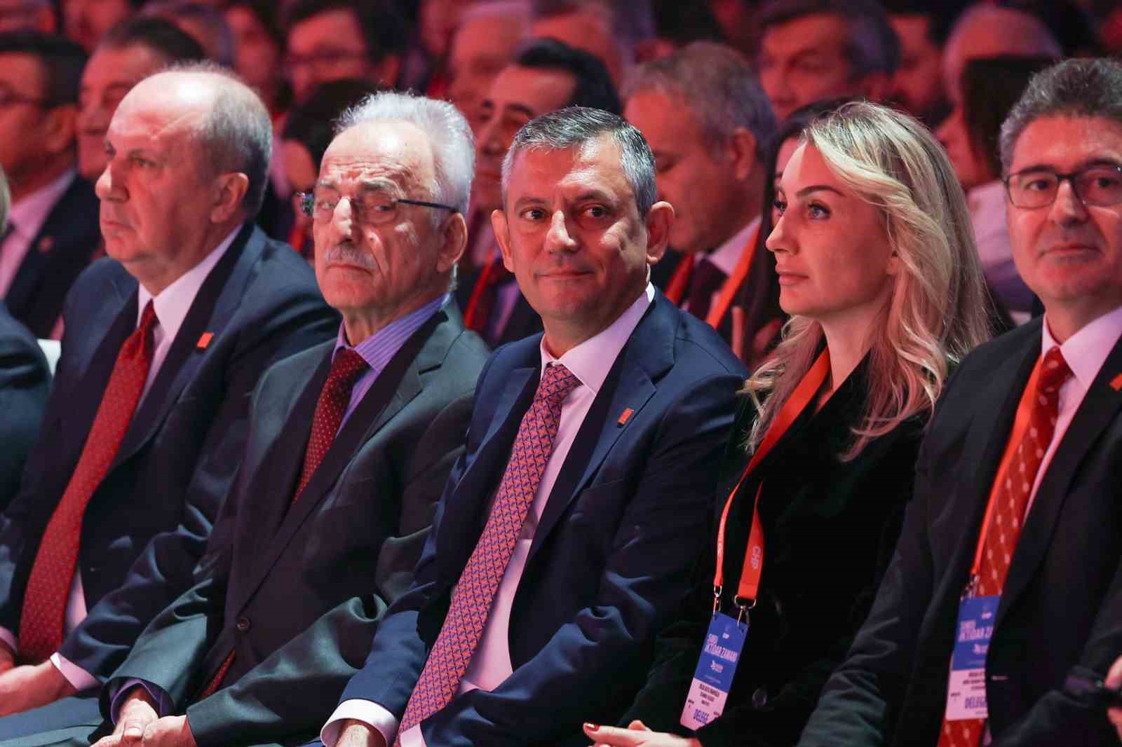 yeni parti programinin gorusulecegii chp 39 olagan kurultayi basladi 3 Y4QDeCLf