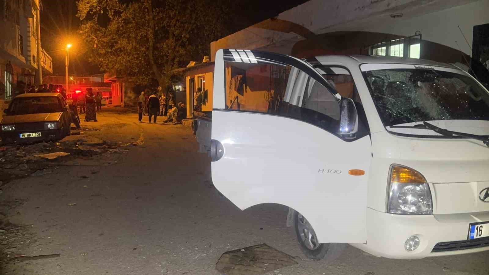 yeni tasindiklari eve husumetlileri geldi 14 yasindaki cocuk silahla vuruldu 0 s9LXKL4R