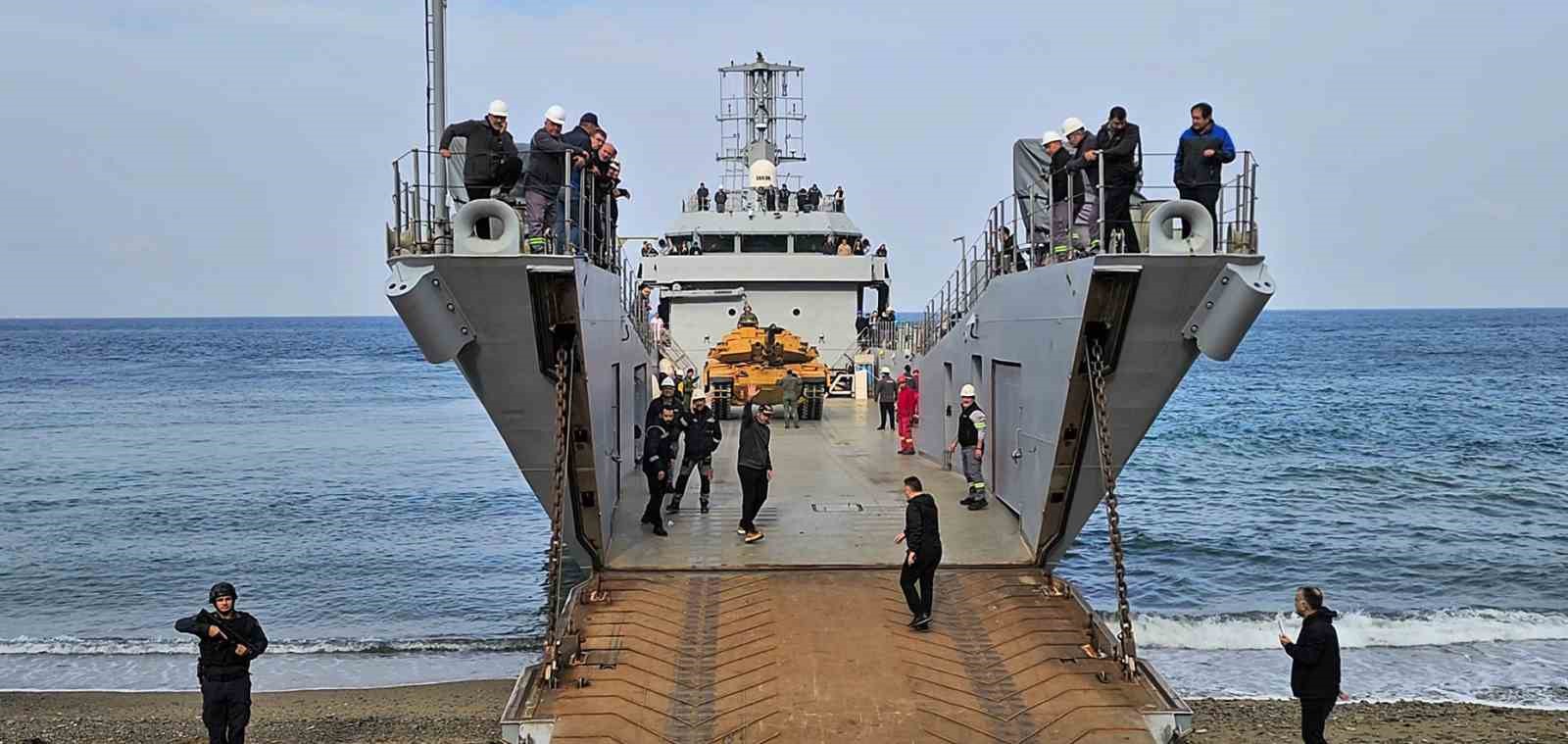 yeni tip cikarma gemisi c 159 yalova kiyisinda test edildi 2 hfe3sFVw