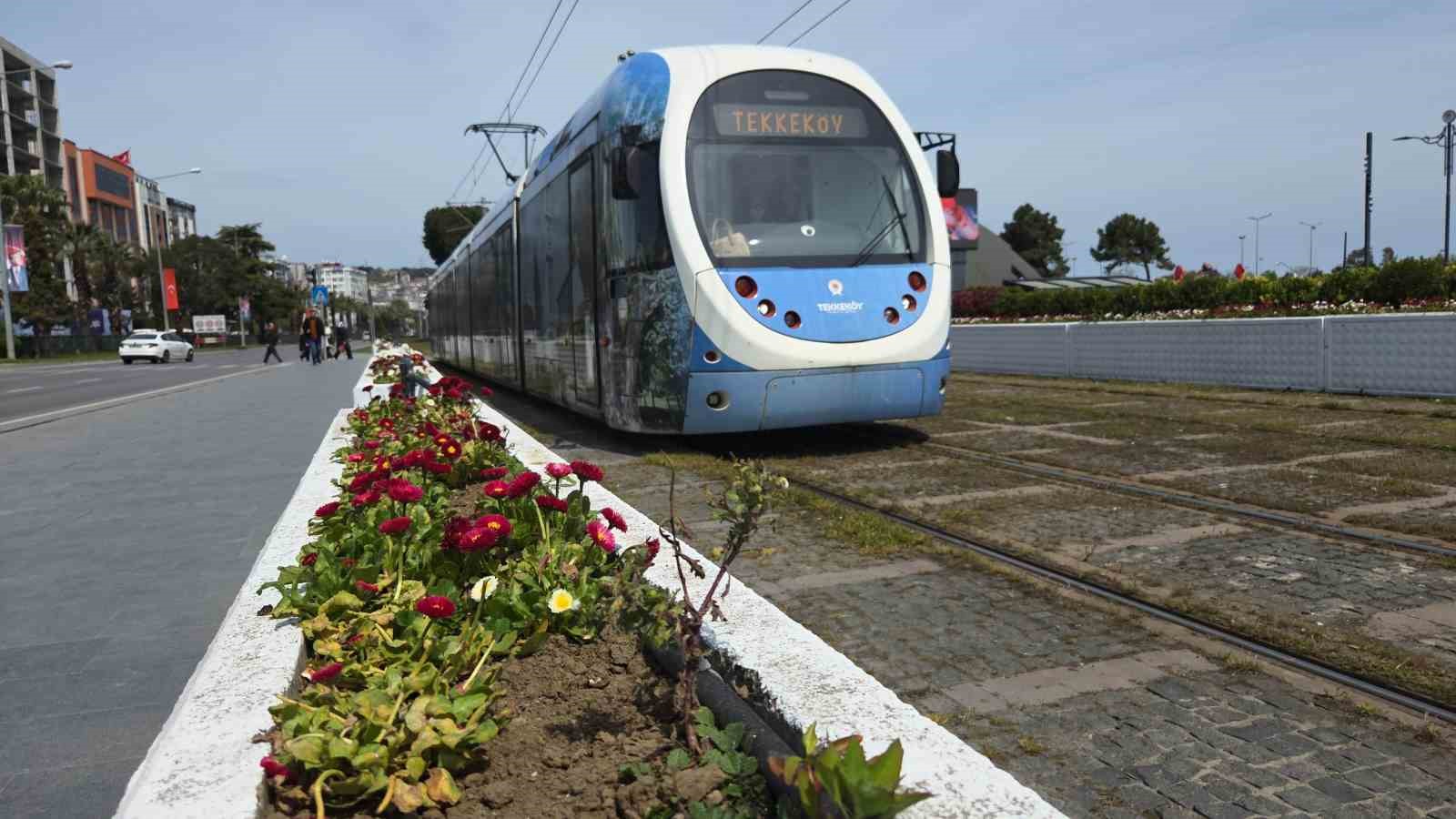 Yeni tramvayların ilki 2 Mayıs’ta yola çıkıyor: 19 Mayıs’ta hizmete girecek 8 yeni tramvaylarin ilki 2 mayista yola cikiyor 19 mayista hizmete girecek 4 Lnq2TEB9