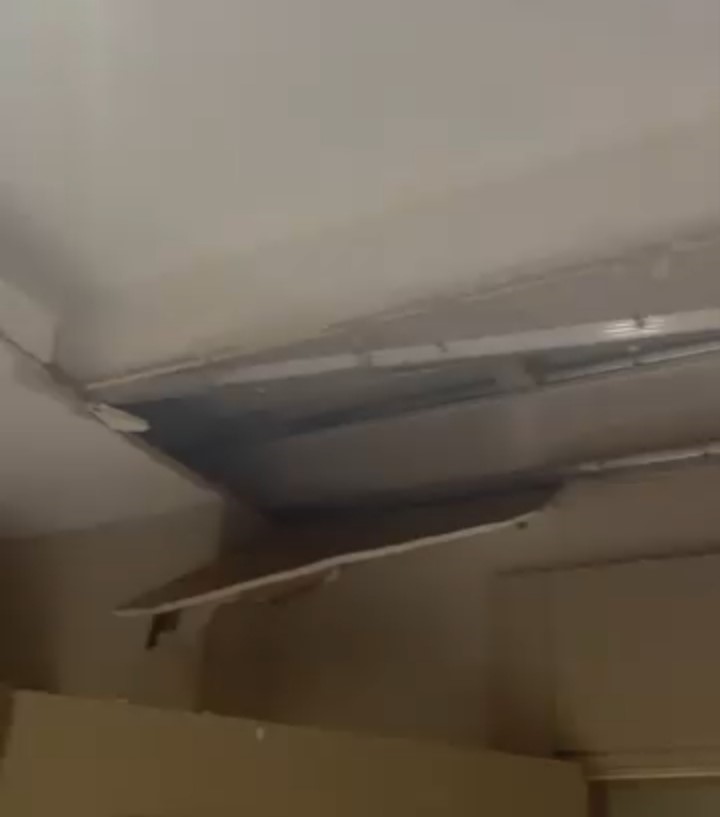 yeni yapilan binada tavan coktu o anlar kamerada 2 mHiFTVbB