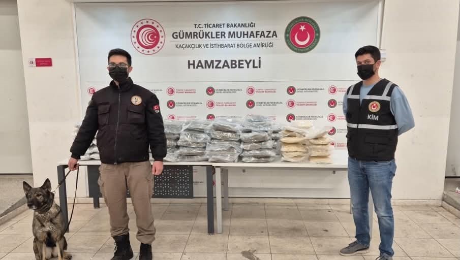 yeni yil oncesi sinir kapilarinda dev uyusturucu operasyonu 0 954G3cSX