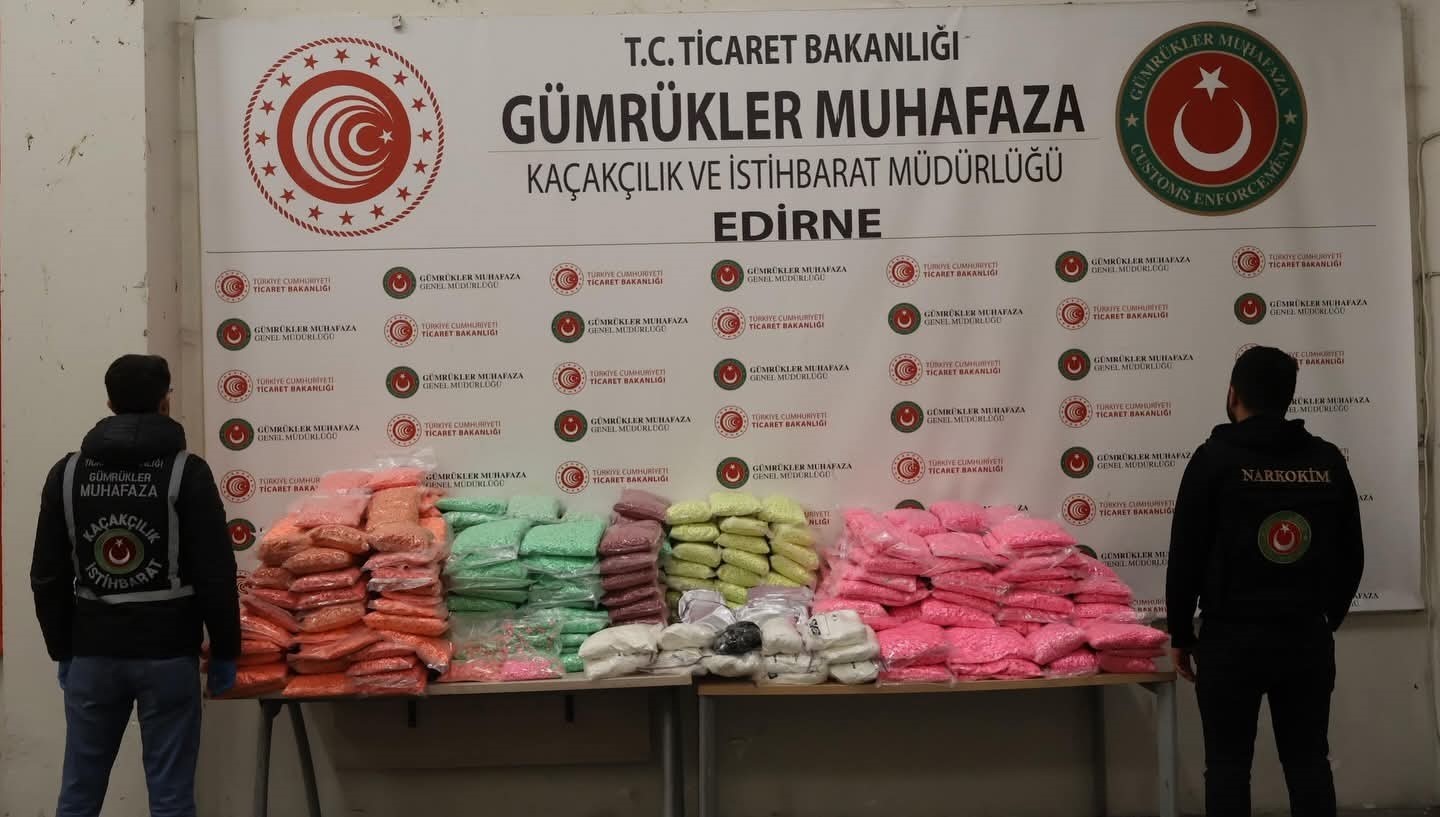 yeni yil oncesi sinir kapilarinda dev uyusturucu operasyonu 1 nrJg4BbX