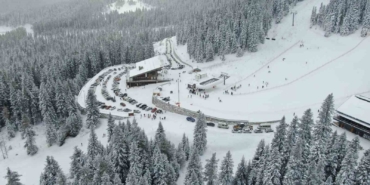 yeni-yil-tatilinde-vatandaslar-ilgaz-dagina-akin-etti-sbSLiKaH.jpg
