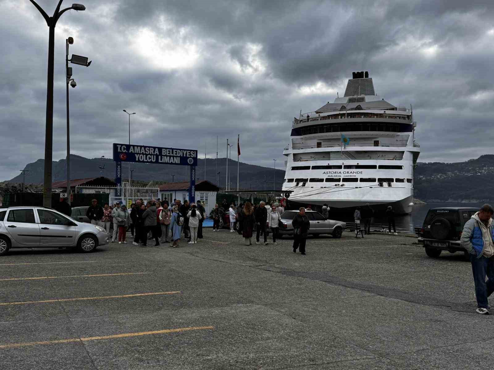yeni yilin ilk rus turistleri amasrada 0 TQzJJBwq
