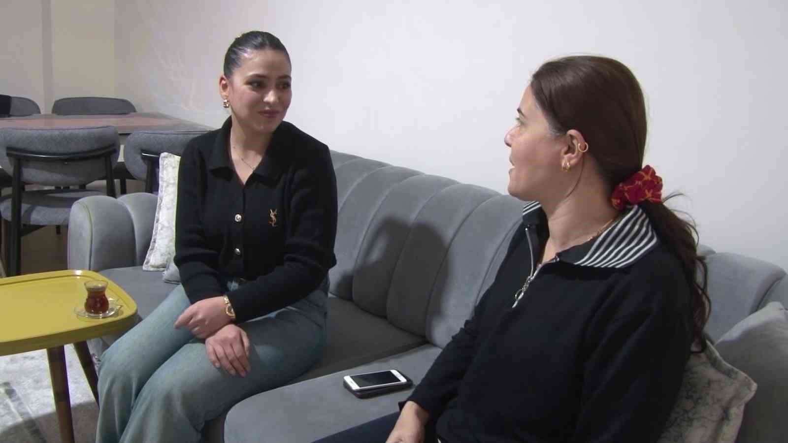 yeni yuvalarina gecen aileler deprem konutlarindan memnun 1 PFEblNPI