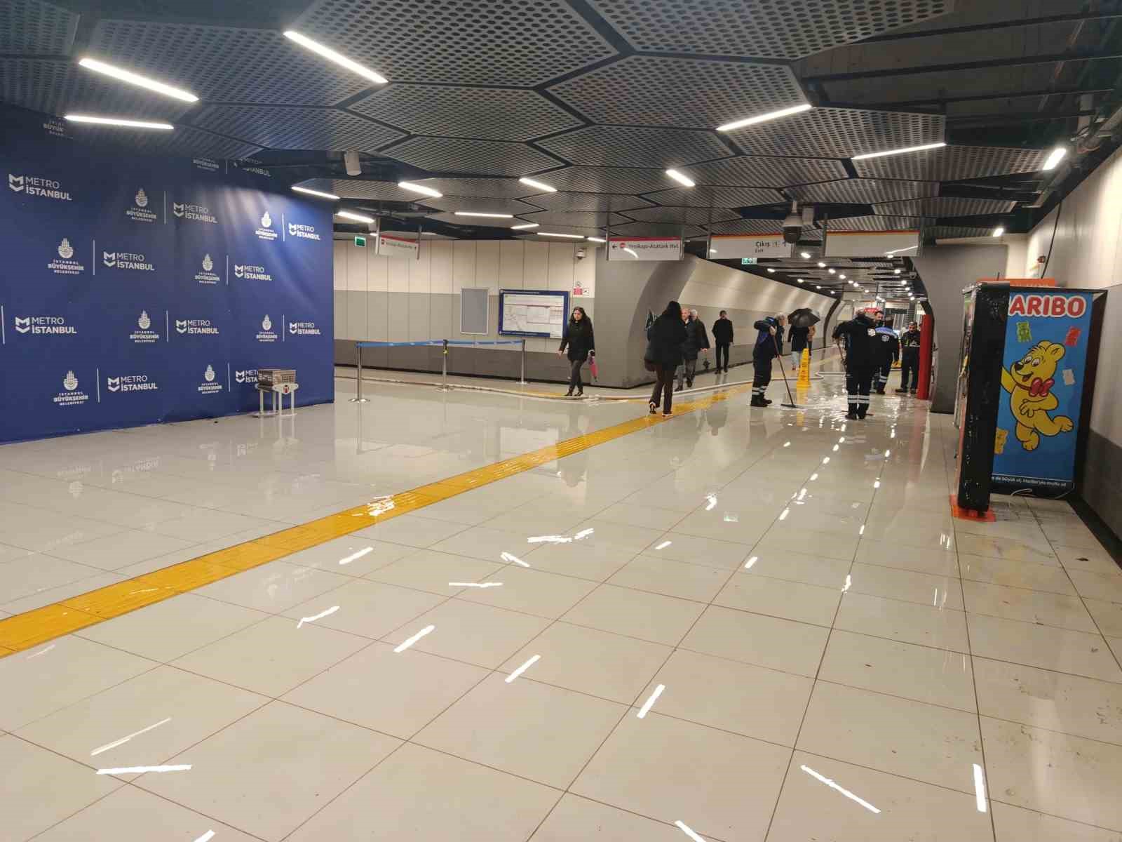 yenibosna metro duragini su basti 2 ZpruPXST