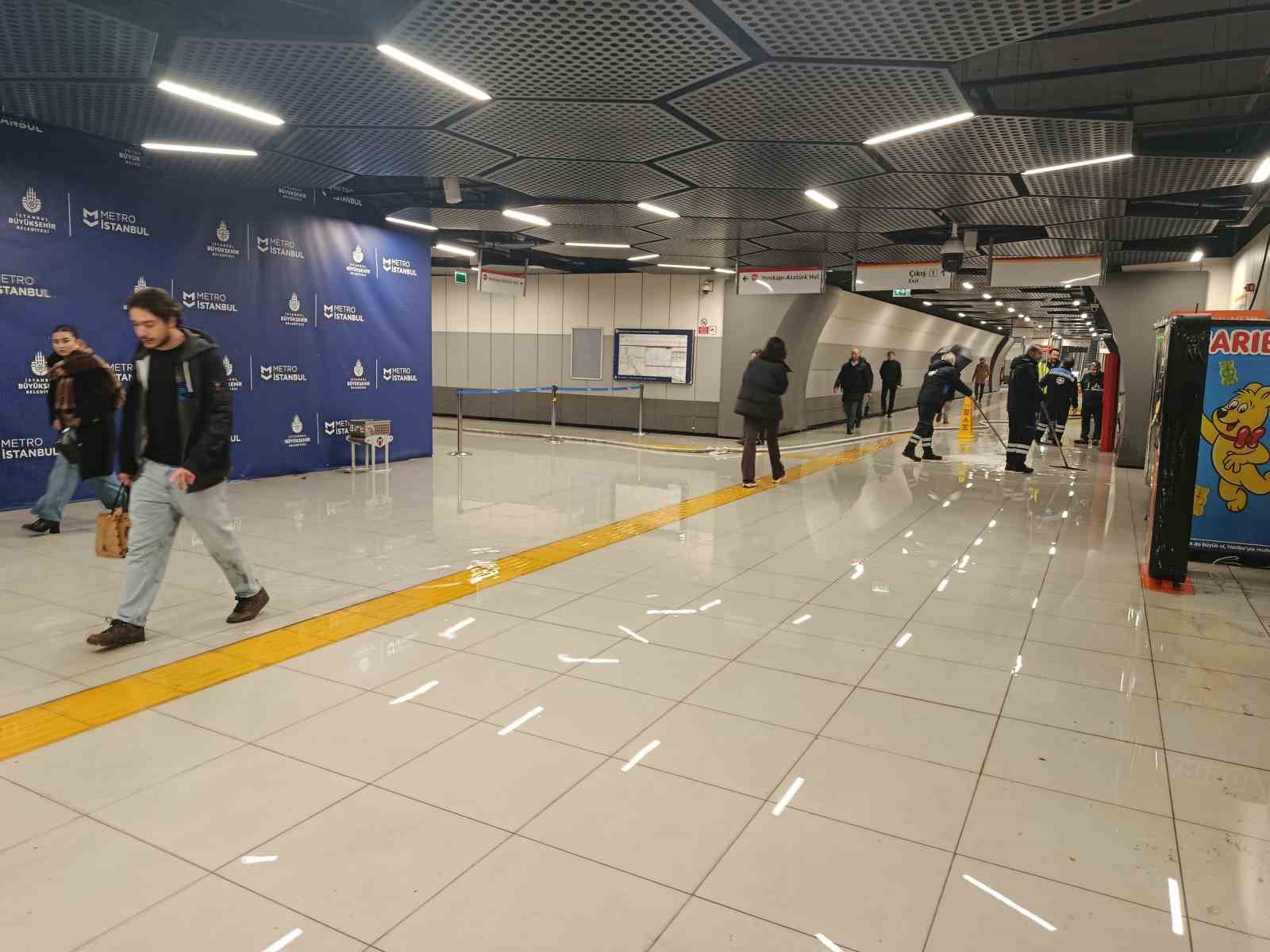 yenibosna metro duragini su basti 3 4Zcn8tO7