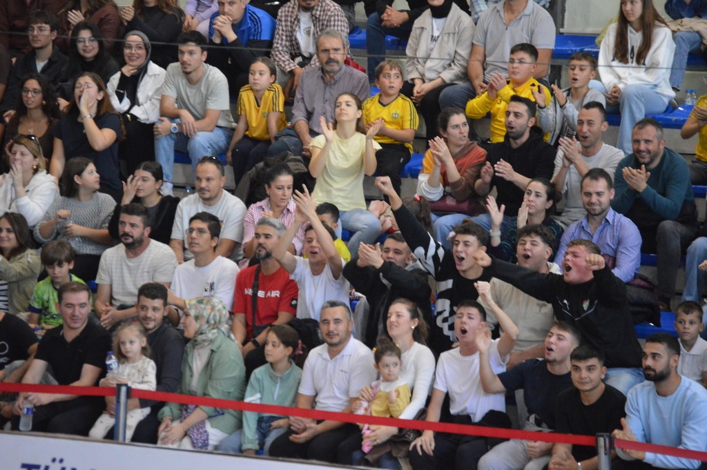 yenisehir belediyespor namaglup yoluna devam ediyor 1 Ht9yUmbg