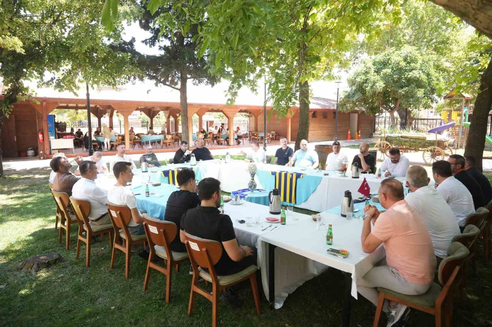 Yenişehir Belediyespor’da yeni dönem: güçlü yönetim, büyük hedefler 4 yenisehir belediyesporda yeni donem guclu yonetim buyuk hedefler 0 gQj3UYRB
