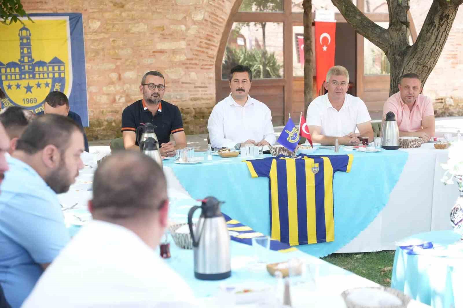Yenişehir Belediyespor’da yeni dönem: güçlü yönetim, büyük hedefler 6 yenisehir belediyesporda yeni donem guclu yonetim buyuk hedefler 2 niMHbywH