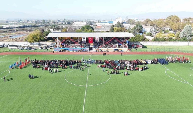 yenisehir-stadyumunda-cumhuriyet-coskusu-1VXnH2Wp.jpg