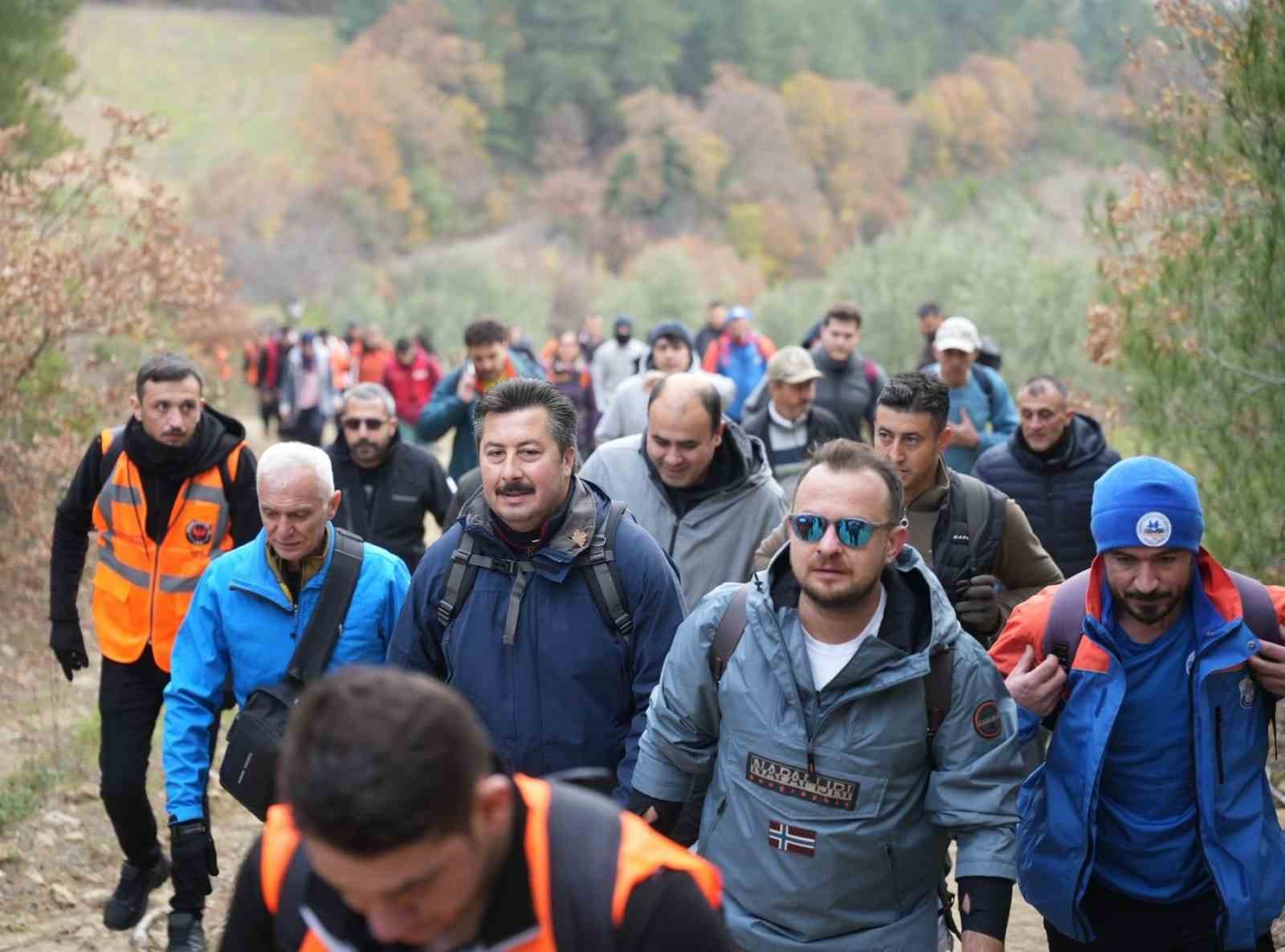 yenisehirde doga yuruyusu ile gencler stres atti 3