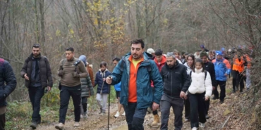 yenisehirde-doga-yuruyusu-ile-gencler-stres-atti-O1liRq5c.jpg