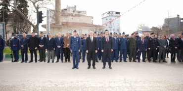 yenisehirde-vefa-18-mart-sehitleri-dualarla-anildi-qLRWhQGY.jpg