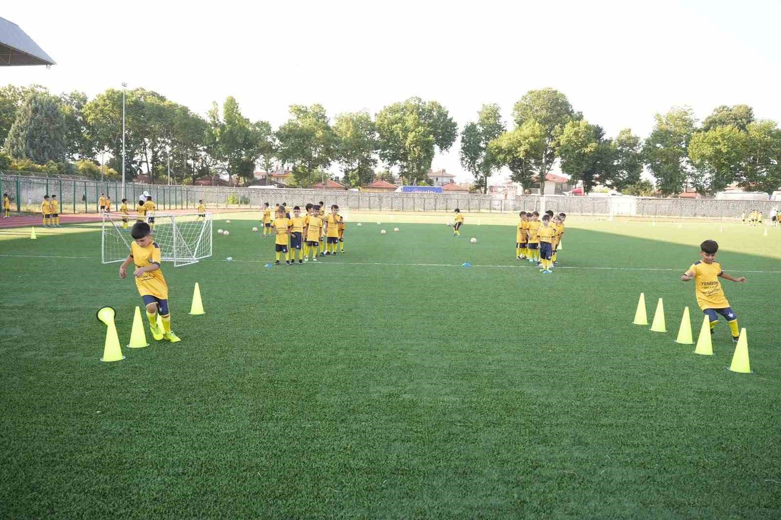yenisehirde yaz spor okulu heyecani basladi 2