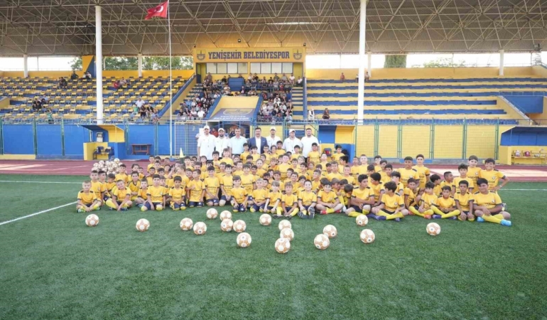 yenisehirde-yaz-spor-okulu-heyecani-basladi-AU14PSKM.jpg