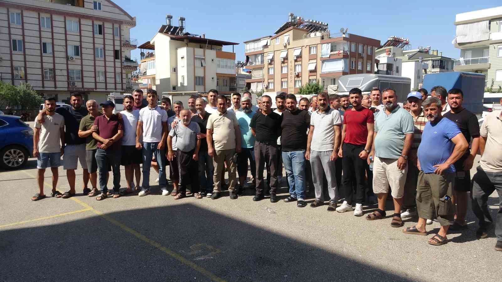 yerimiz daraldi diyen pazarci esnafi yeni pazar alaninda tezgah acmadi 3 PN6Ti1nW